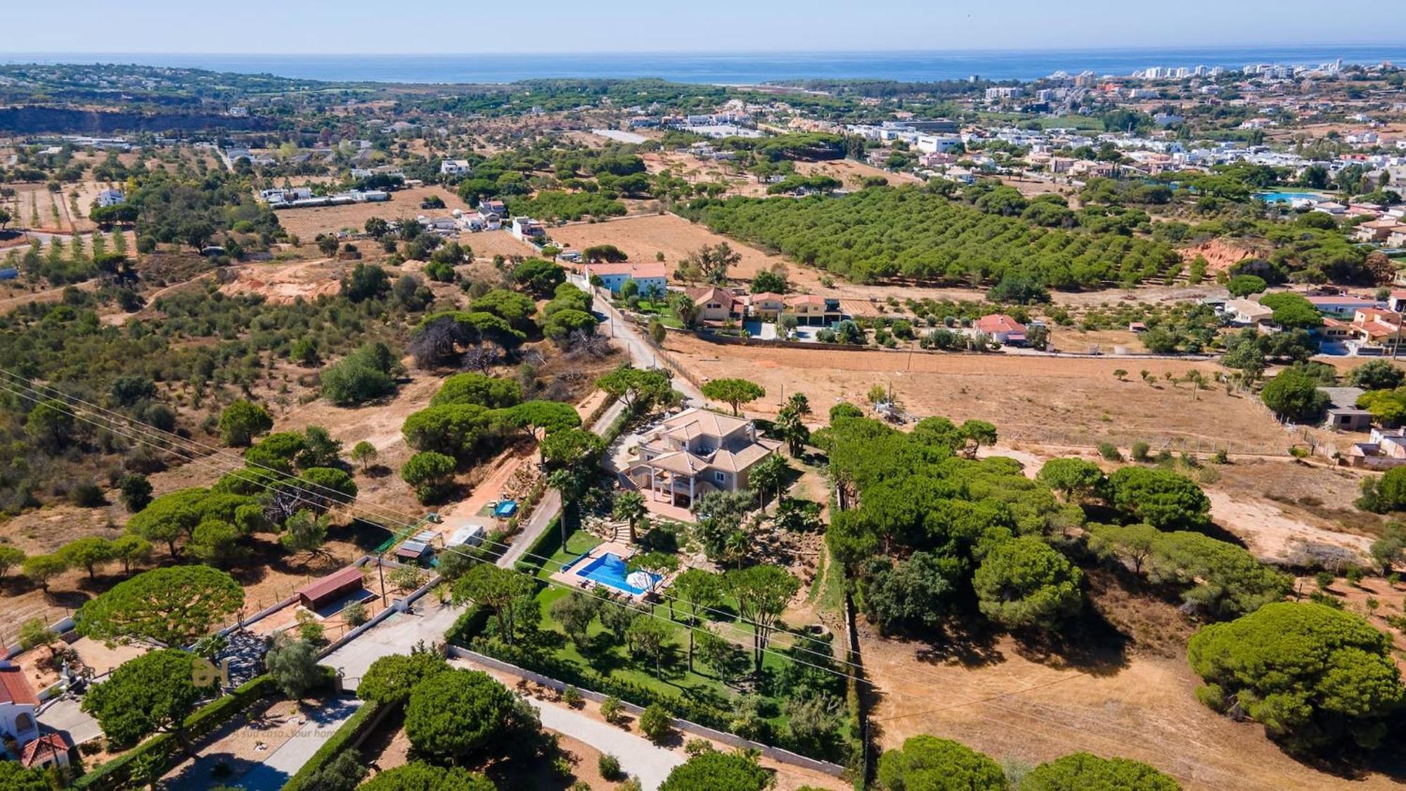 Luxuosa Moradia V5 Em Quarteira - Greice Homes Экстерьер фото