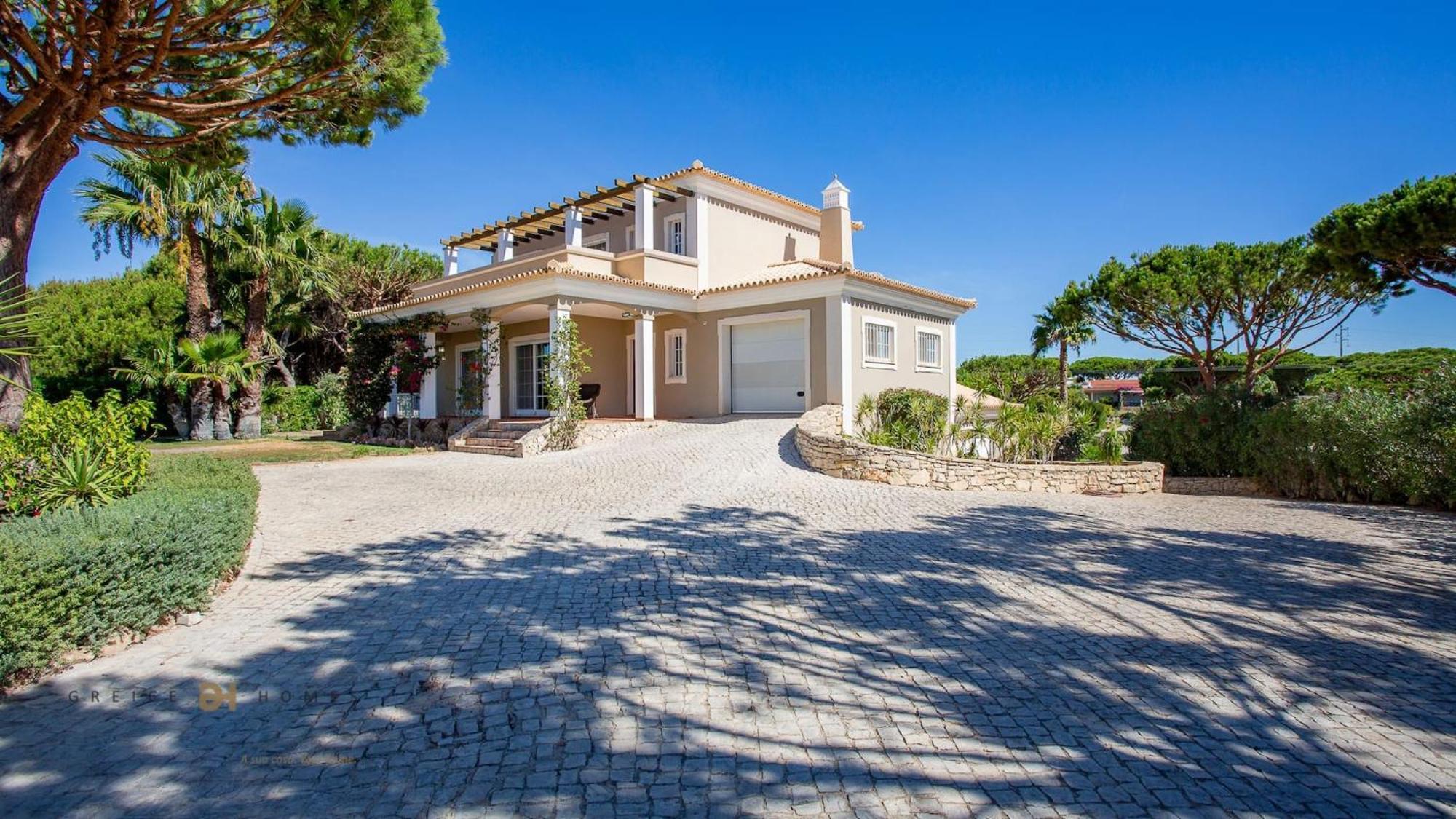 Luxuosa Moradia V5 Em Quarteira - Greice Homes Экстерьер фото